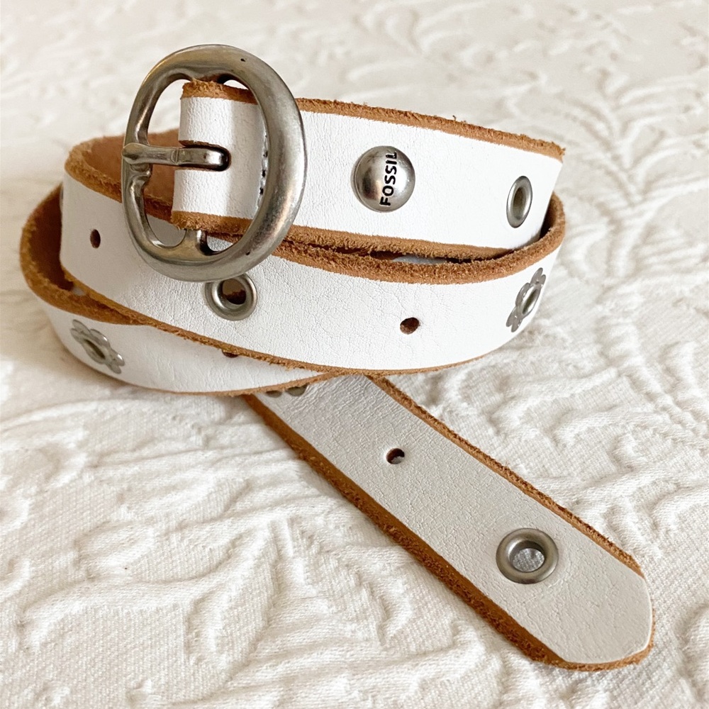 FOSSIL White Genuine Leather Belt with Silver Accents
